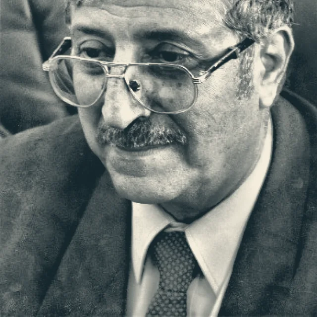 عبد العزيز المقالح